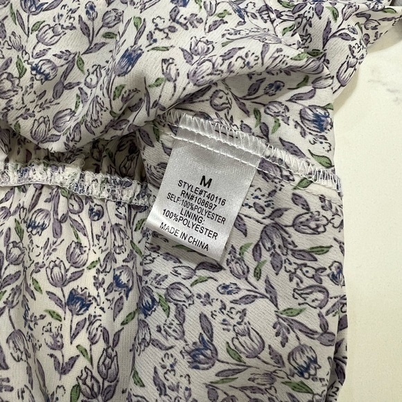 Floral Ruffle Blouse - Blue and White - Picture 14 of 14